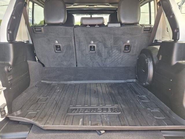 Used 2023 Bright White Clearcoat Jeep Sahara image 29