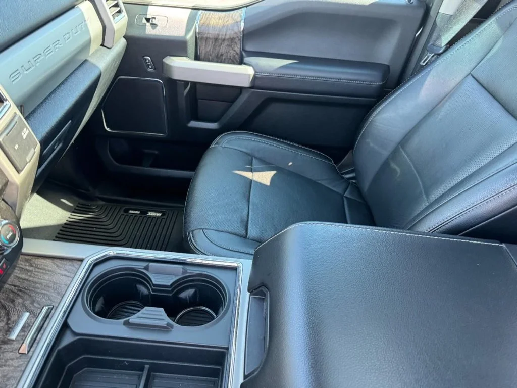Used 2017 Magnetic Metallic Ford Lariat image 14