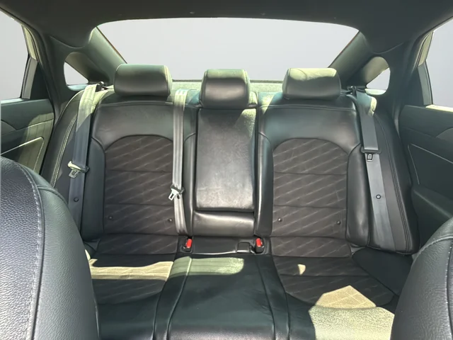 Used 2018 Gray Hyundai Sport image 28