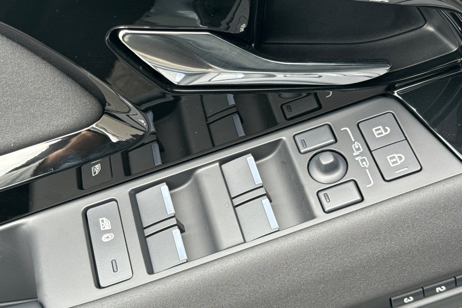 2026 Land Rover Range Rover Evoque S - Photo 11