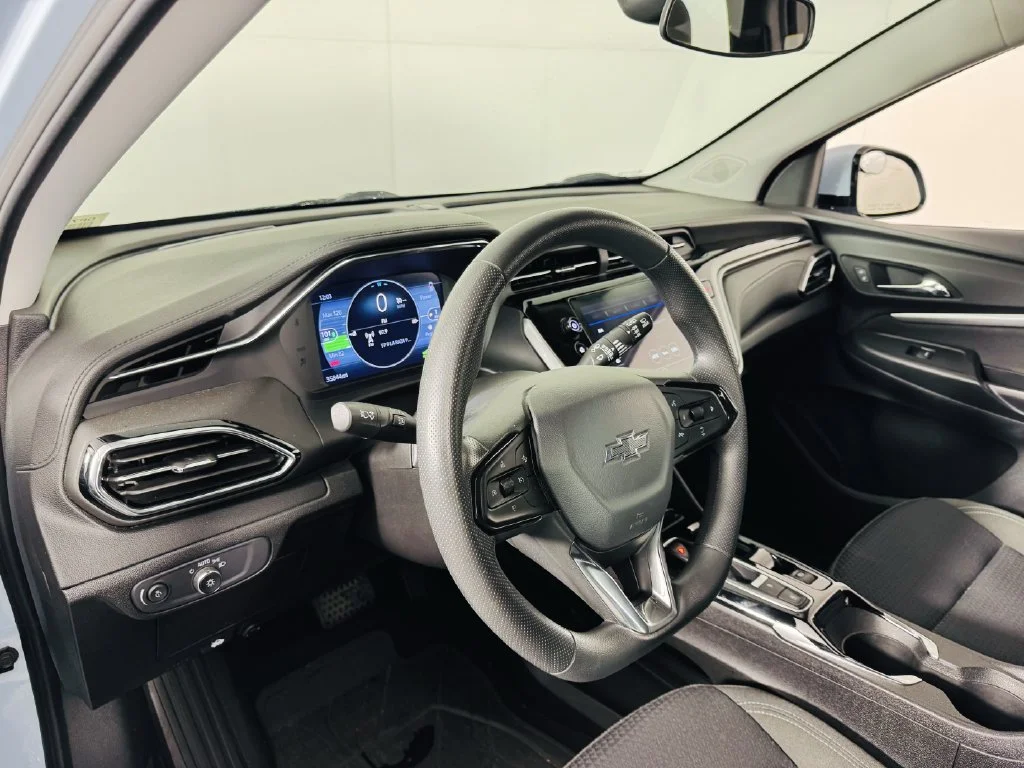 Used 2023 Blue Chevrolet LT image 9