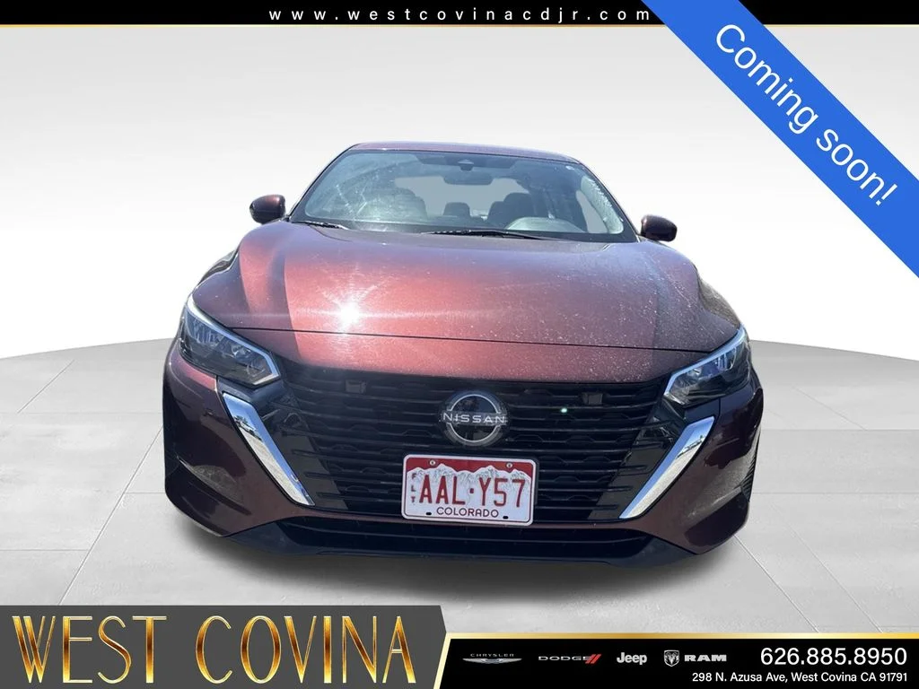 Used 2024  Nissan SV image 2