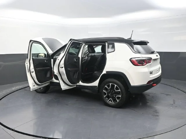Used 2020 White Jeep Trailhawk image 43