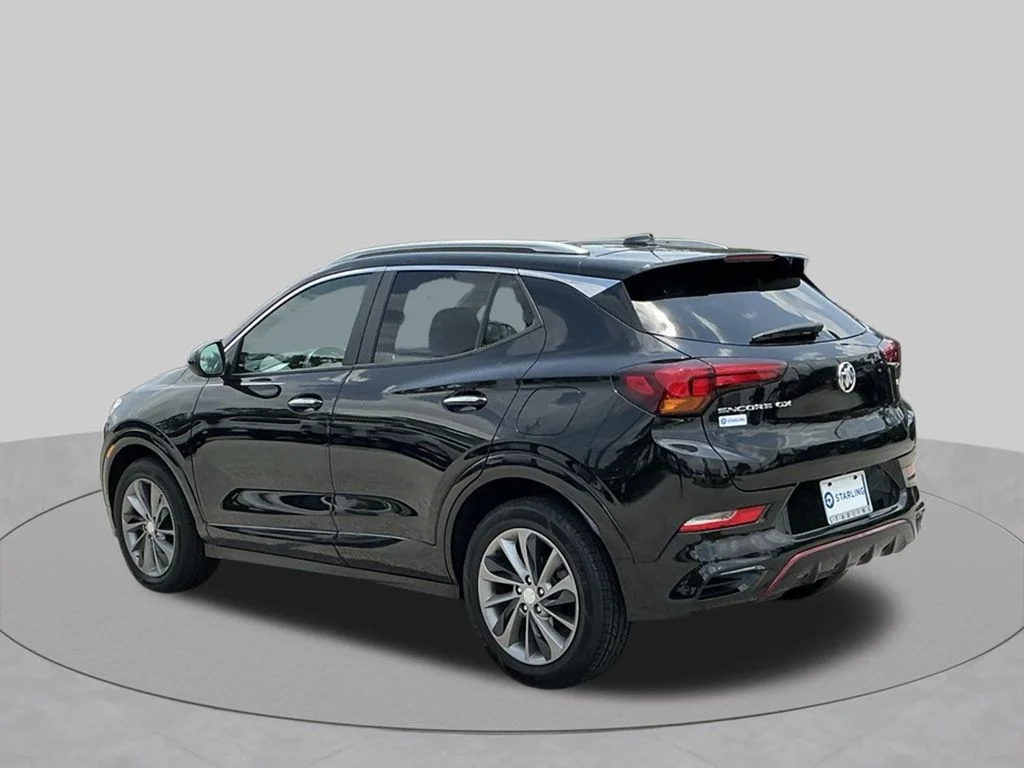 Used 2023 Black Buick Select image 4