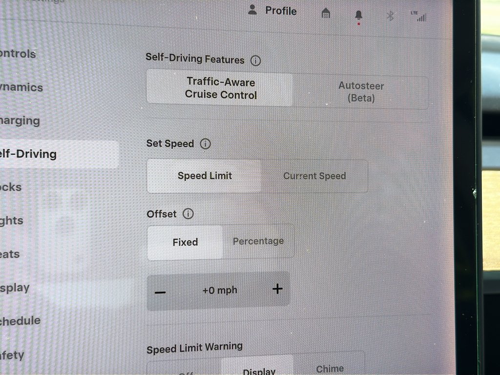 Used 2018 Deep Blue Metallic Tesla Long Range Battery image 11