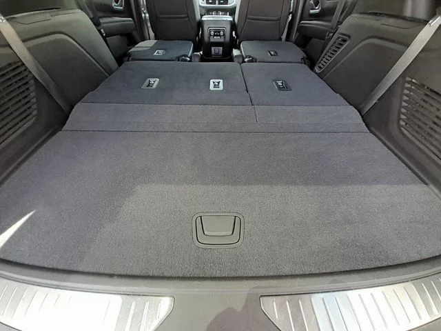 Used 2021 Gray Chevrolet RST image 52