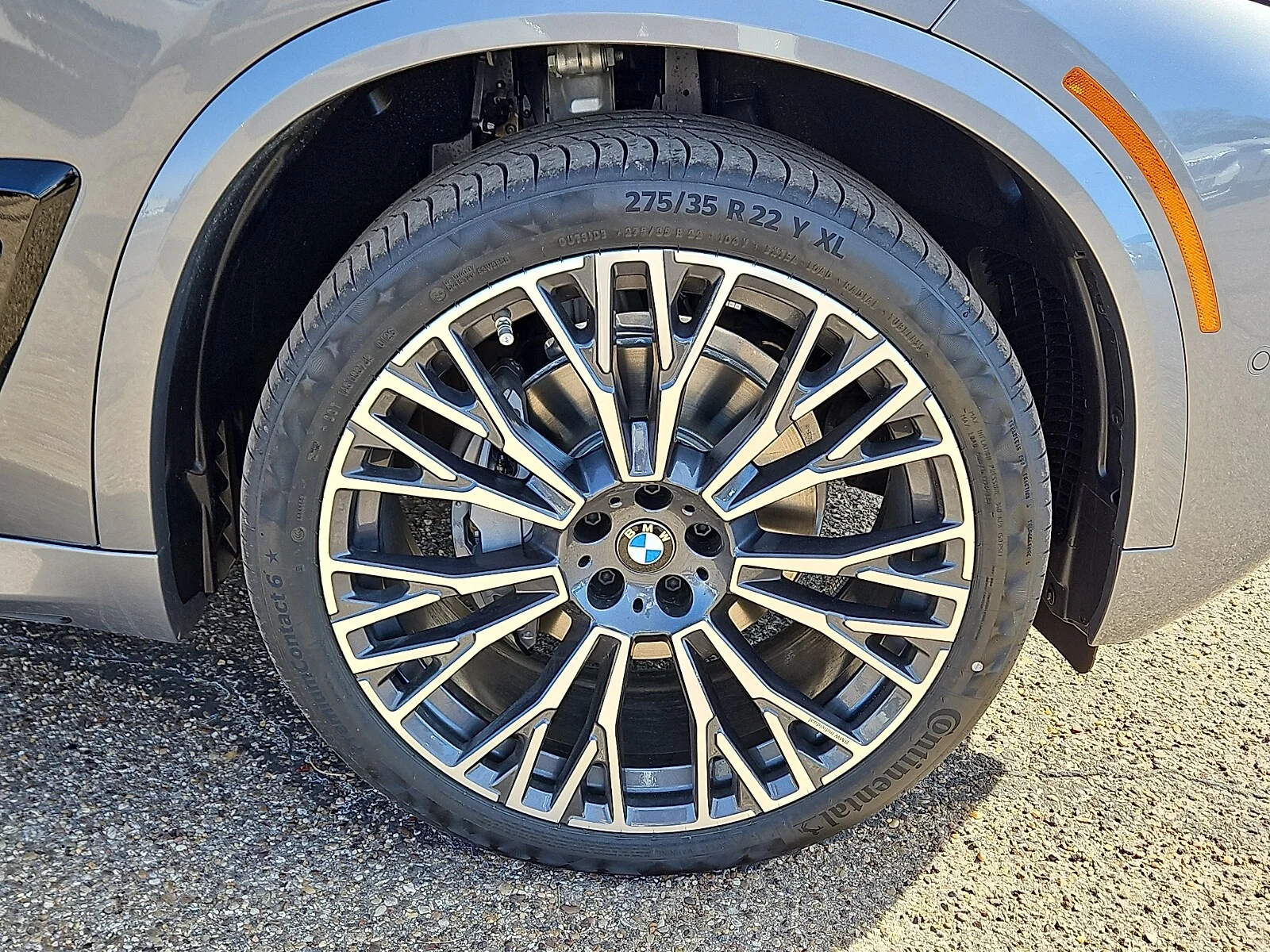 New 2026 Skyscraper Grey BMW xDrive40i All-Wheel Drive Sports Activity Vehicle image 5