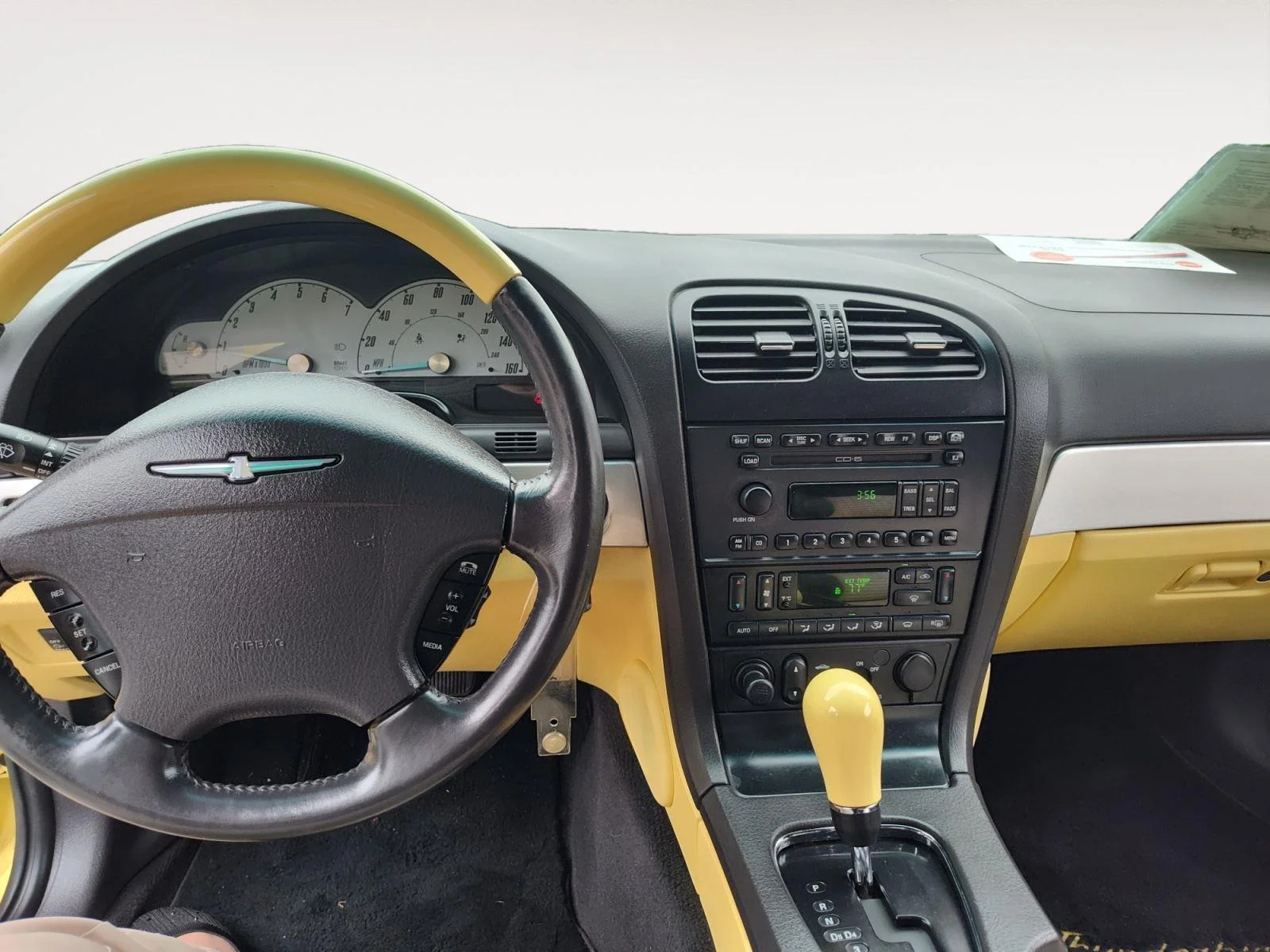 Used 2002 Inspiration Yellow Ford Deluxe image 11