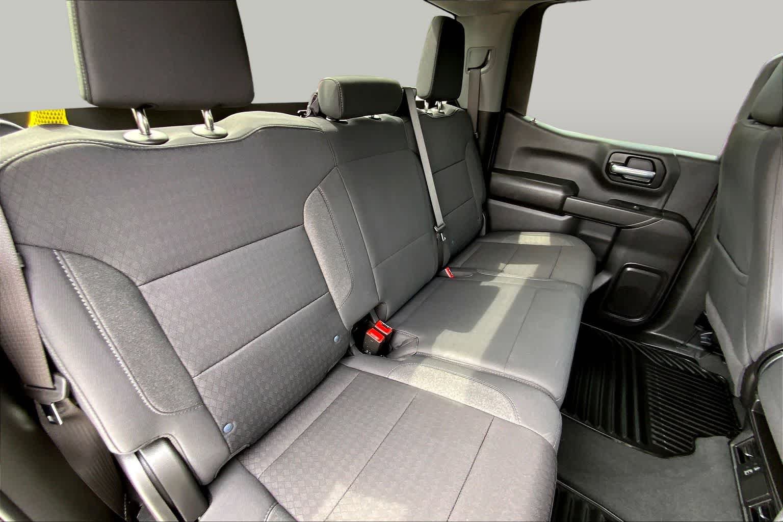 Certified Used 2025 Summit White Chevrolet Custom Trail Boss image 18