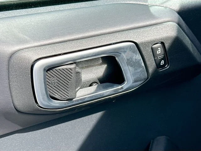 New 2026 Avalanche Ford Outer Banks image 13