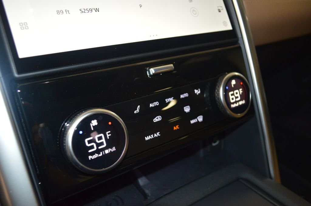 Used 2025 Gray Land Rover Metropolitan Edition image 32
