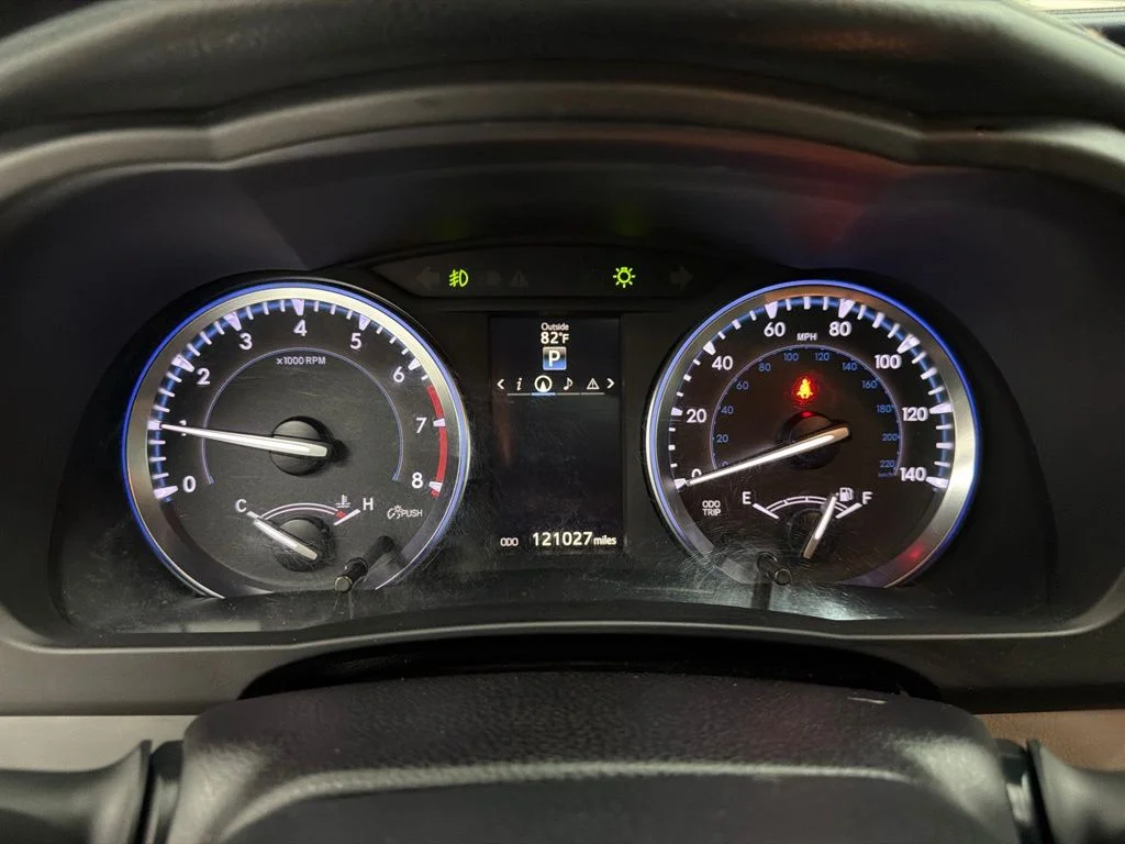 Used 2015 Gray Toyota Limited image 16