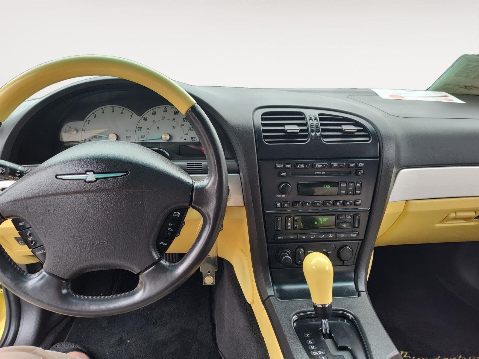 Used 2002 Inspiration Yellow Ford Deluxe image 11