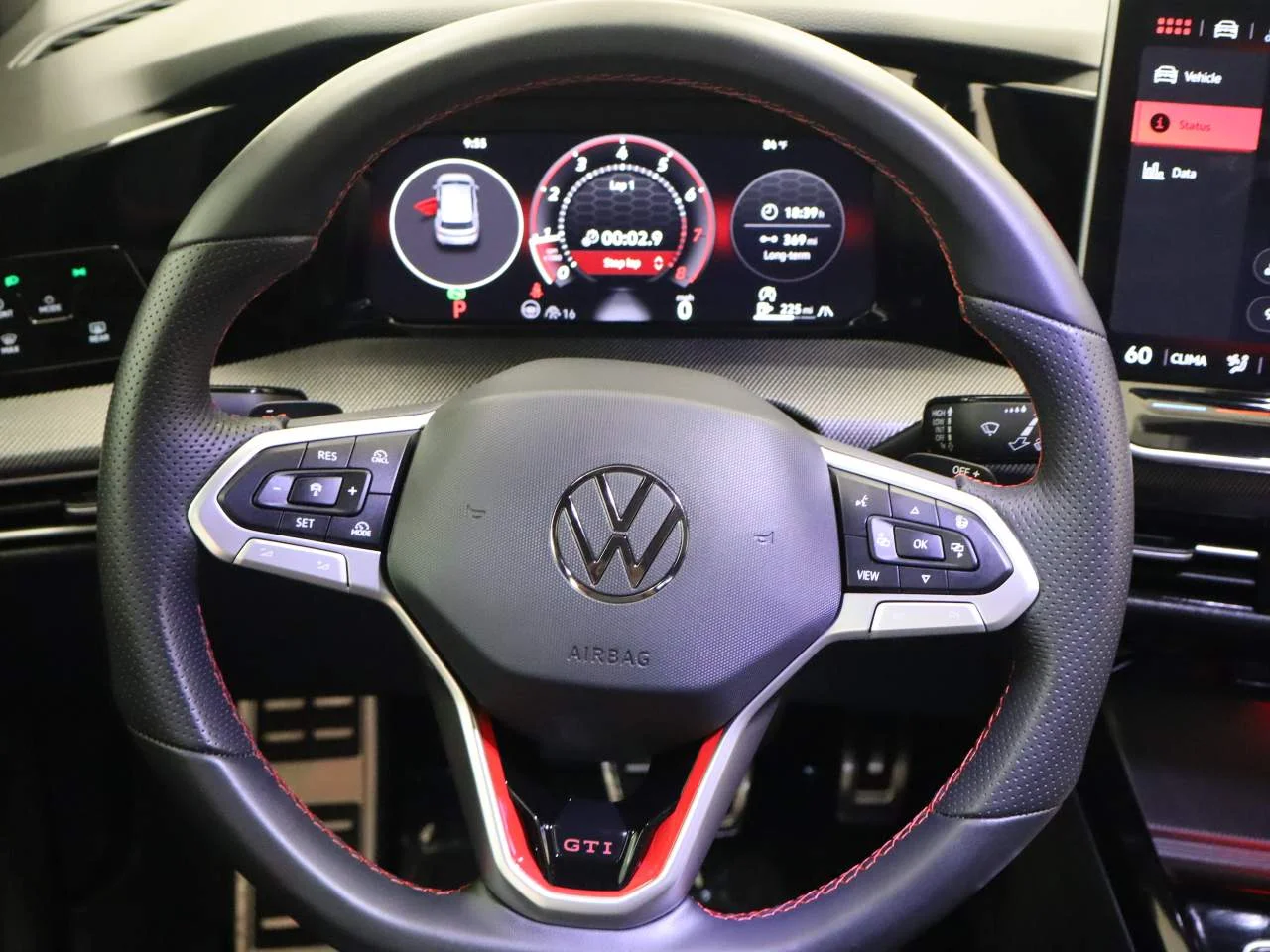 Certified Used 2025 Kings Red Metallic Volkswagen SE image 14