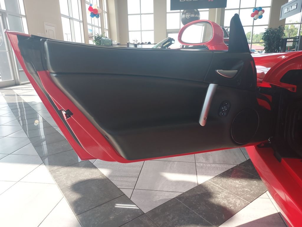 Used 2006 Red Dodge SRT10 image 12