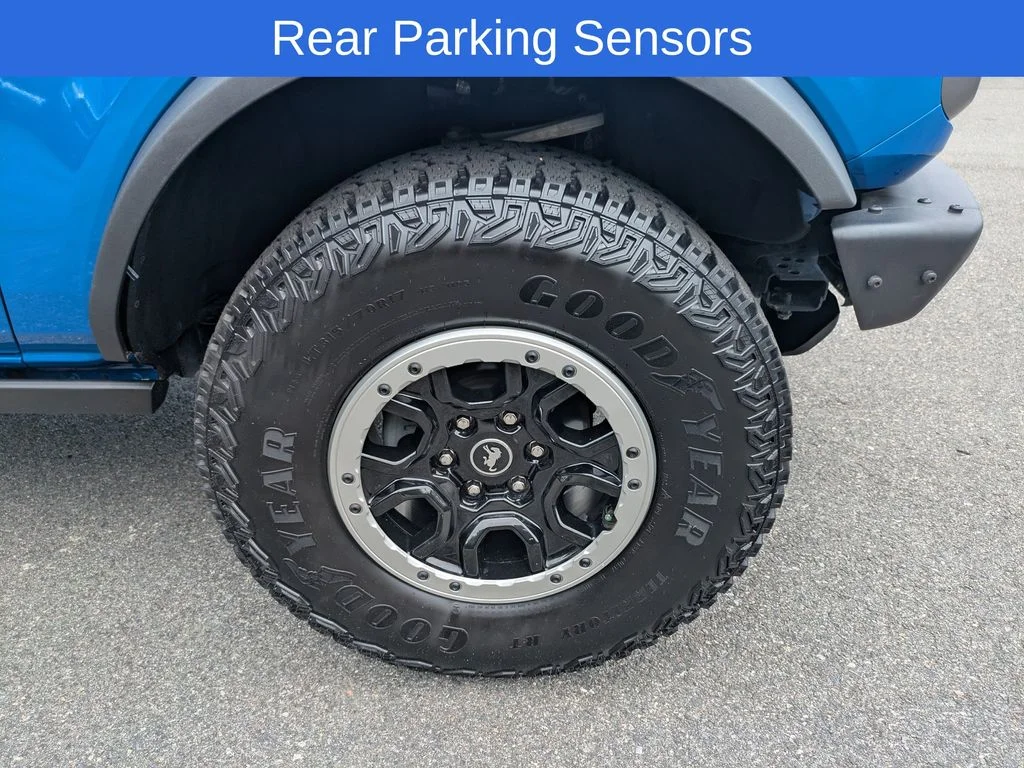 Used 2022 Blue Ford Badlands image 11