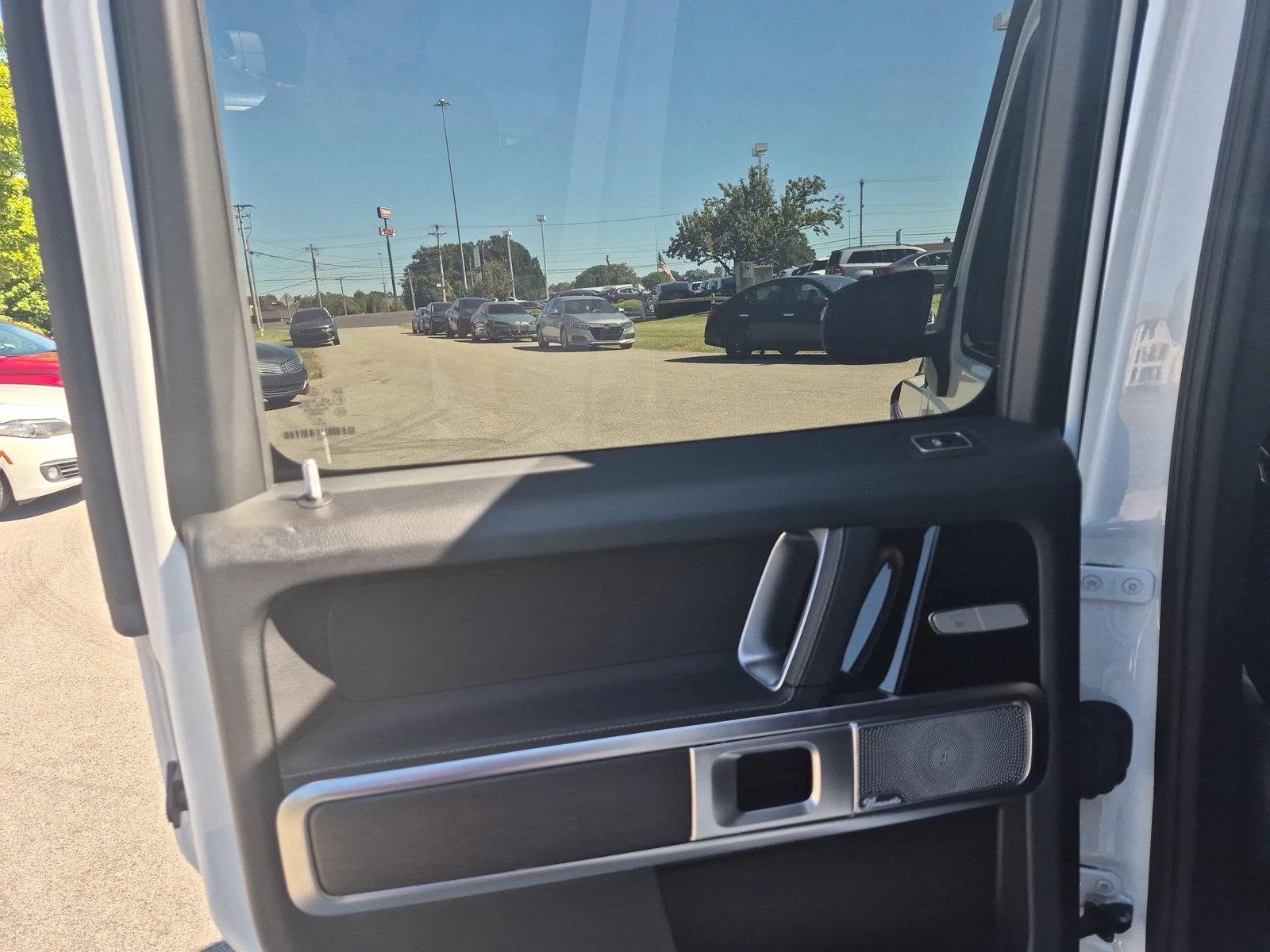 Used 2021 Polar White Mercedes-Benz G 550 image 28