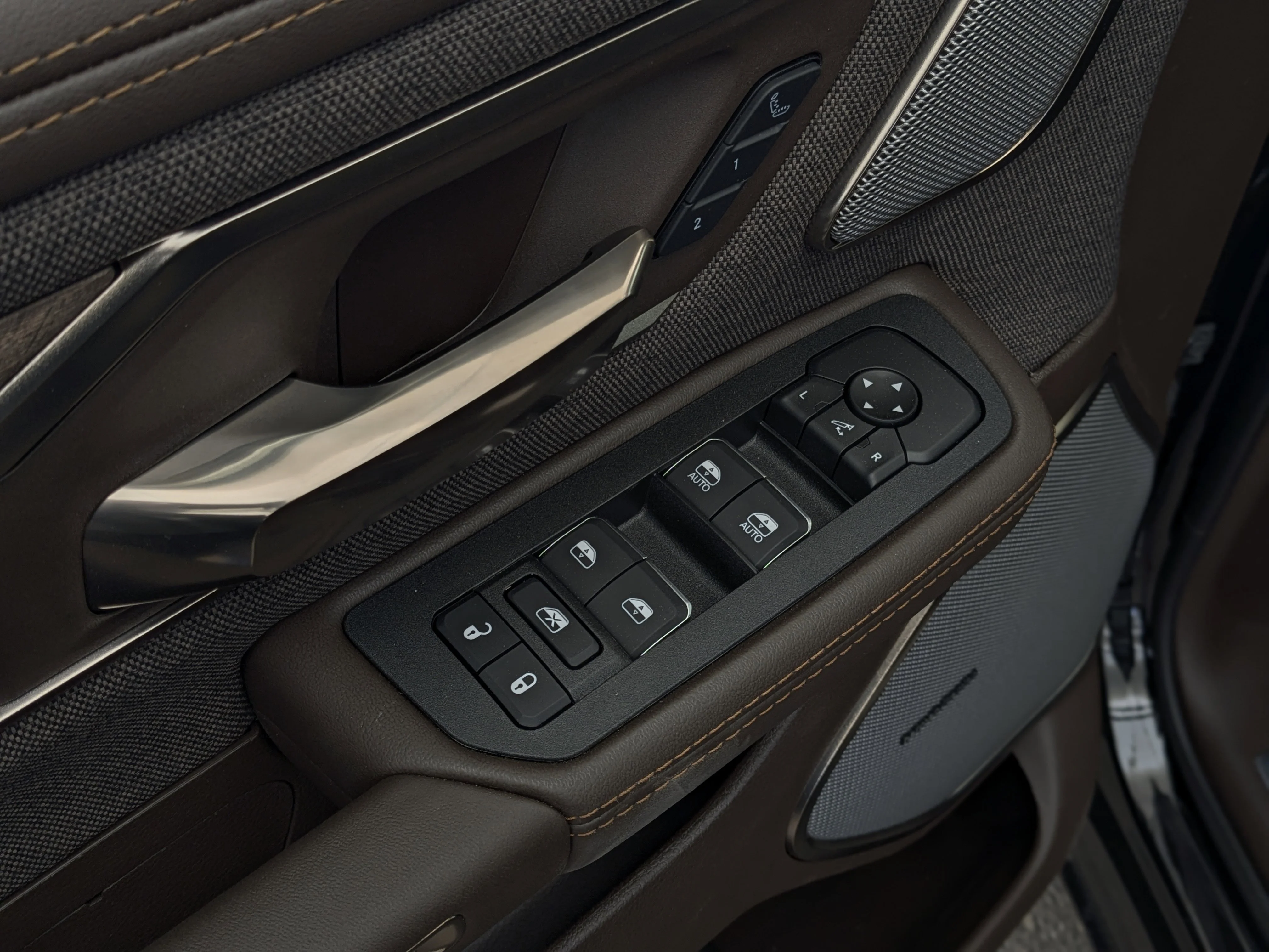 New 2026 Black RAM Limited Longhorn - - Ltd Lvl A Grp - 5.7L HEMI V8 eTorque - Pano Sunroof - RamBox Mgmt & More image 13