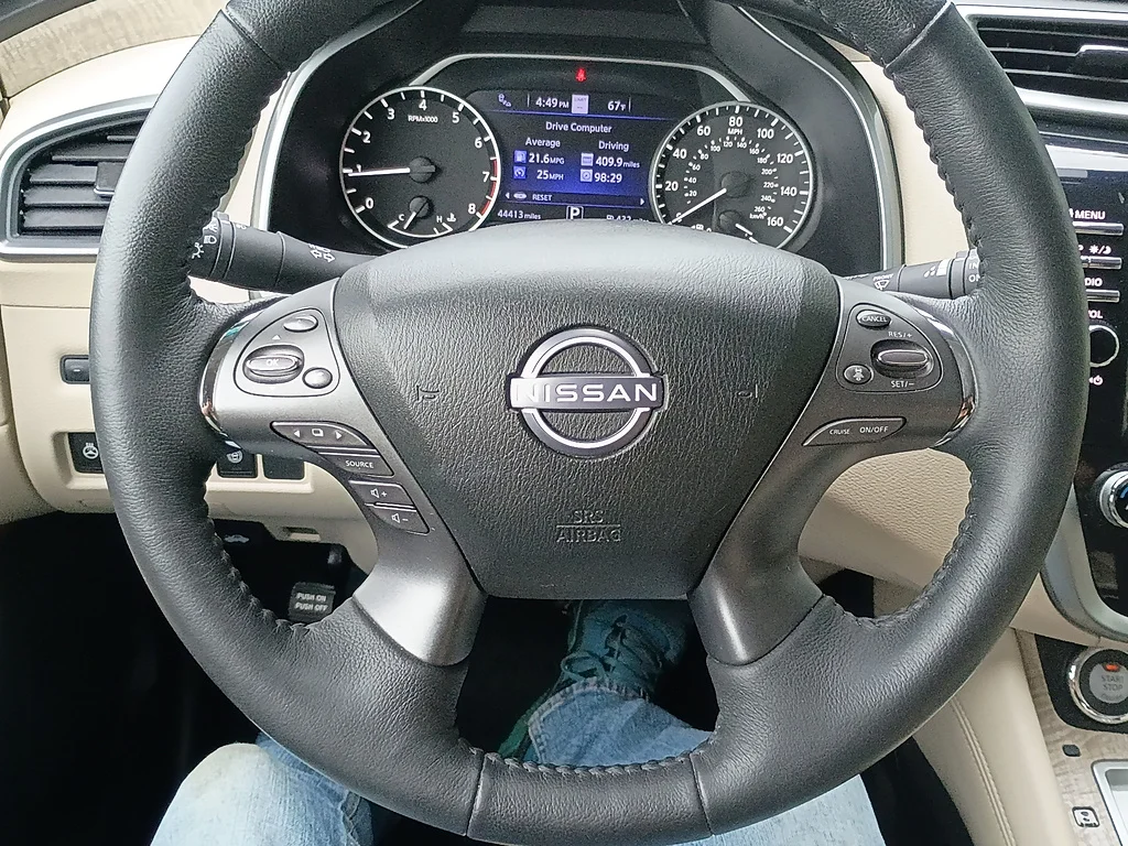 Used 2024 Scarlet Ember Tintcoat Nissan SL image 21