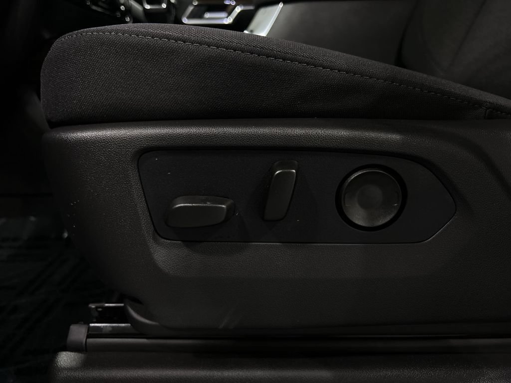 2026 Chevrolet Silverado 1500 LT - Photo 14