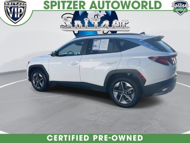 Used 2025 White Hyundai SEL image 11