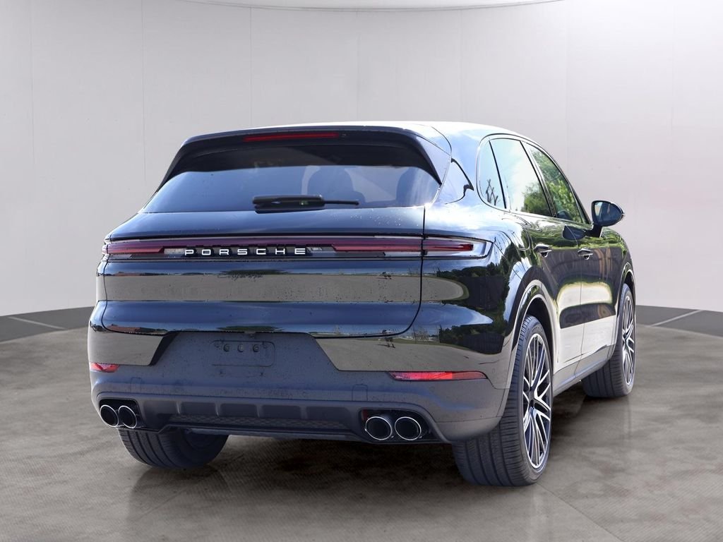 Used 2025 Olive Porsche  image 8