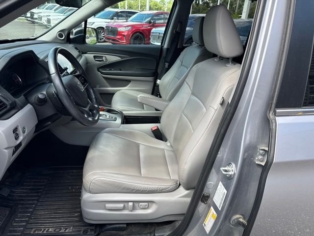 Certified Used 2021 Lunar Silver Metallic Honda Special Edition image 18