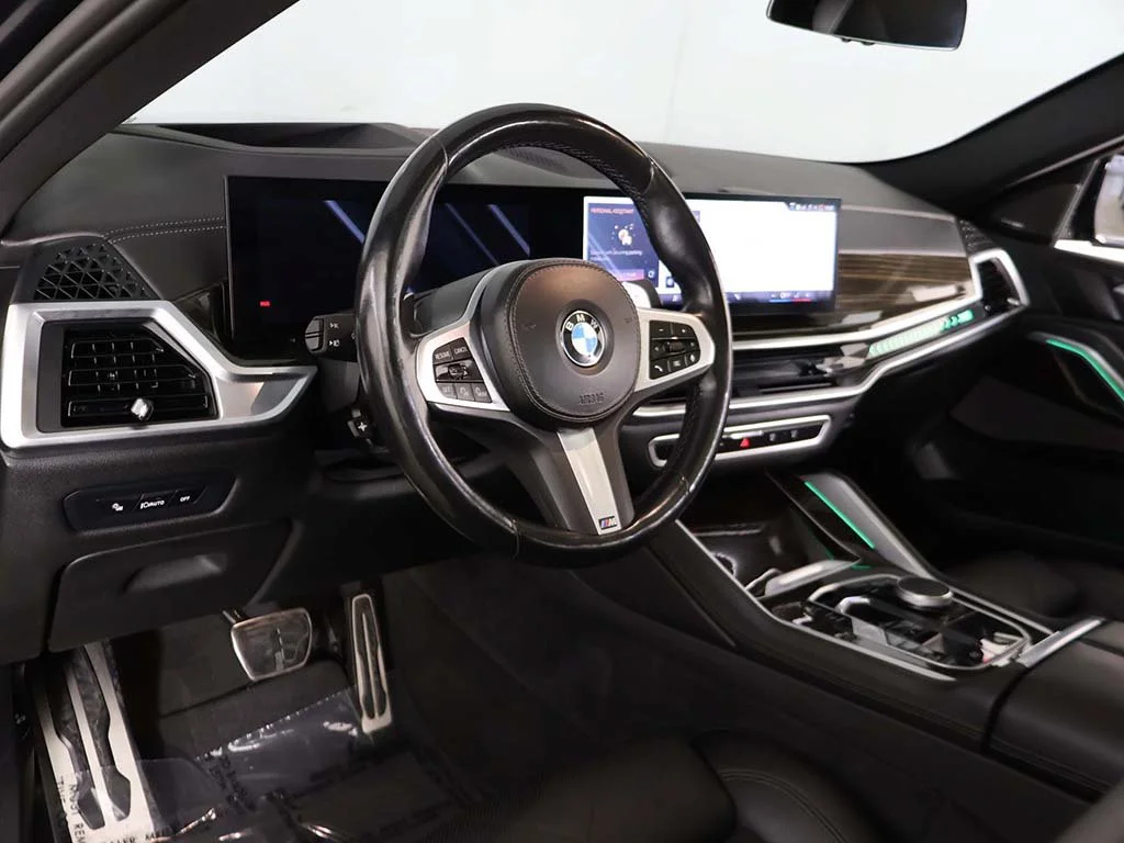 Used 2024 Carbon Black Metallic BMW xDrive40i image 32