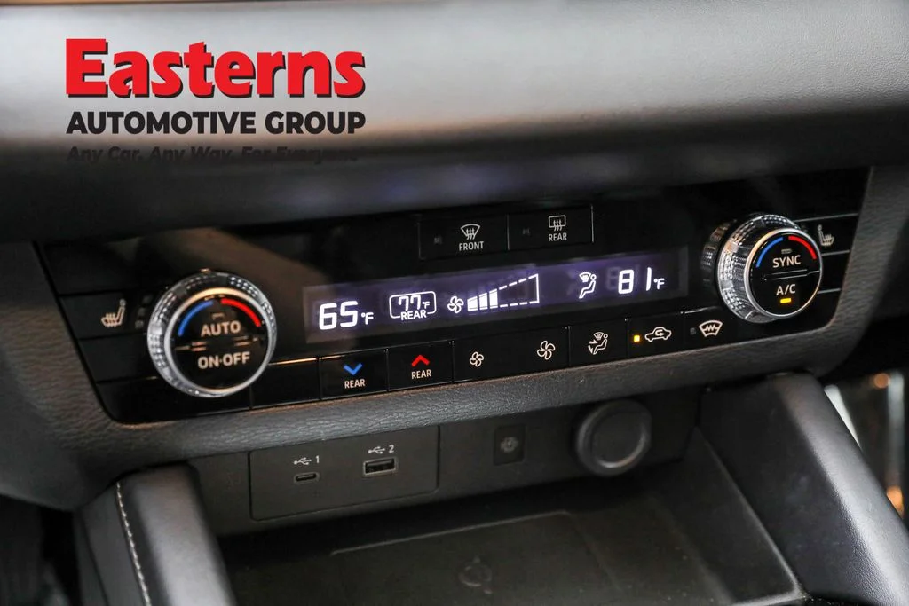 Used 2023 Blue Mitsubishi SEL image 19