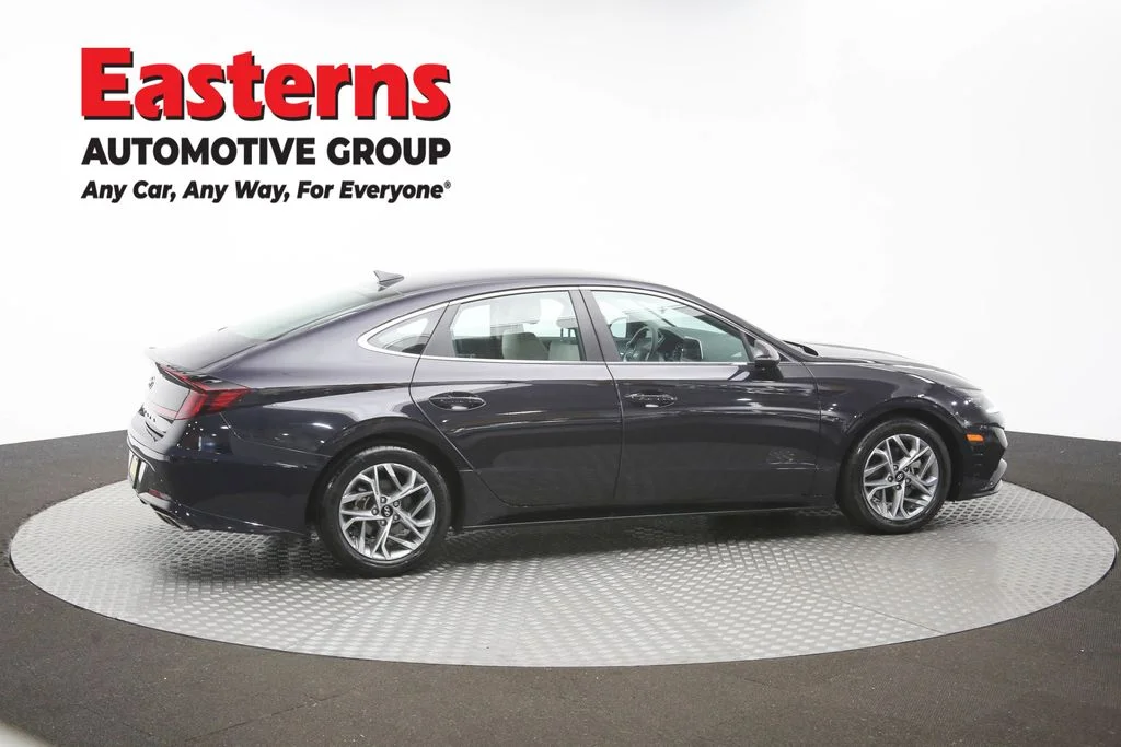 Used 2023 Blue Hyundai SEL image 43