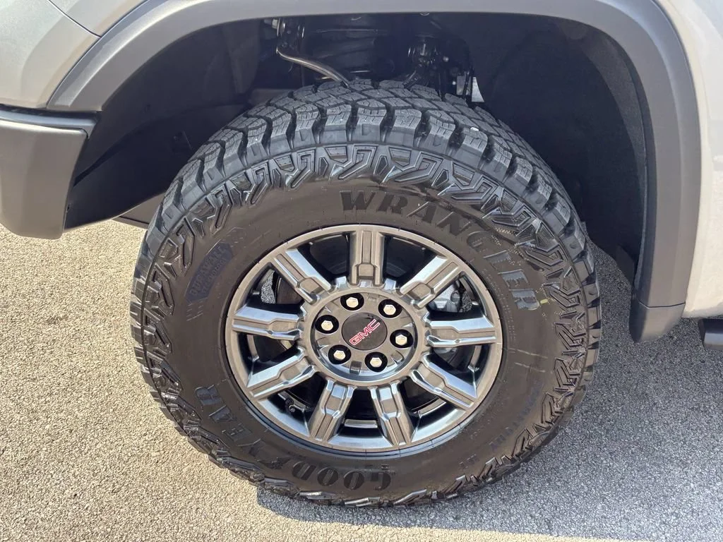 New 2026 Sterling Metallic GMC AT4X image 11