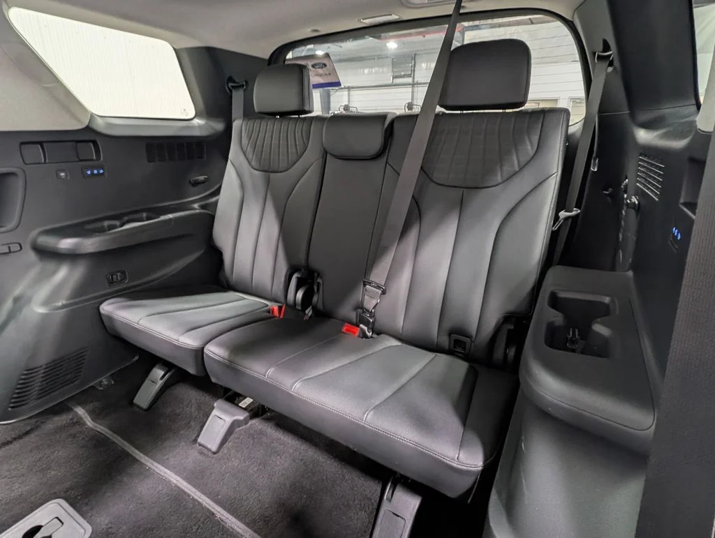 Certified Used 2024 Moonlight Cloud Hyundai Limited image 18