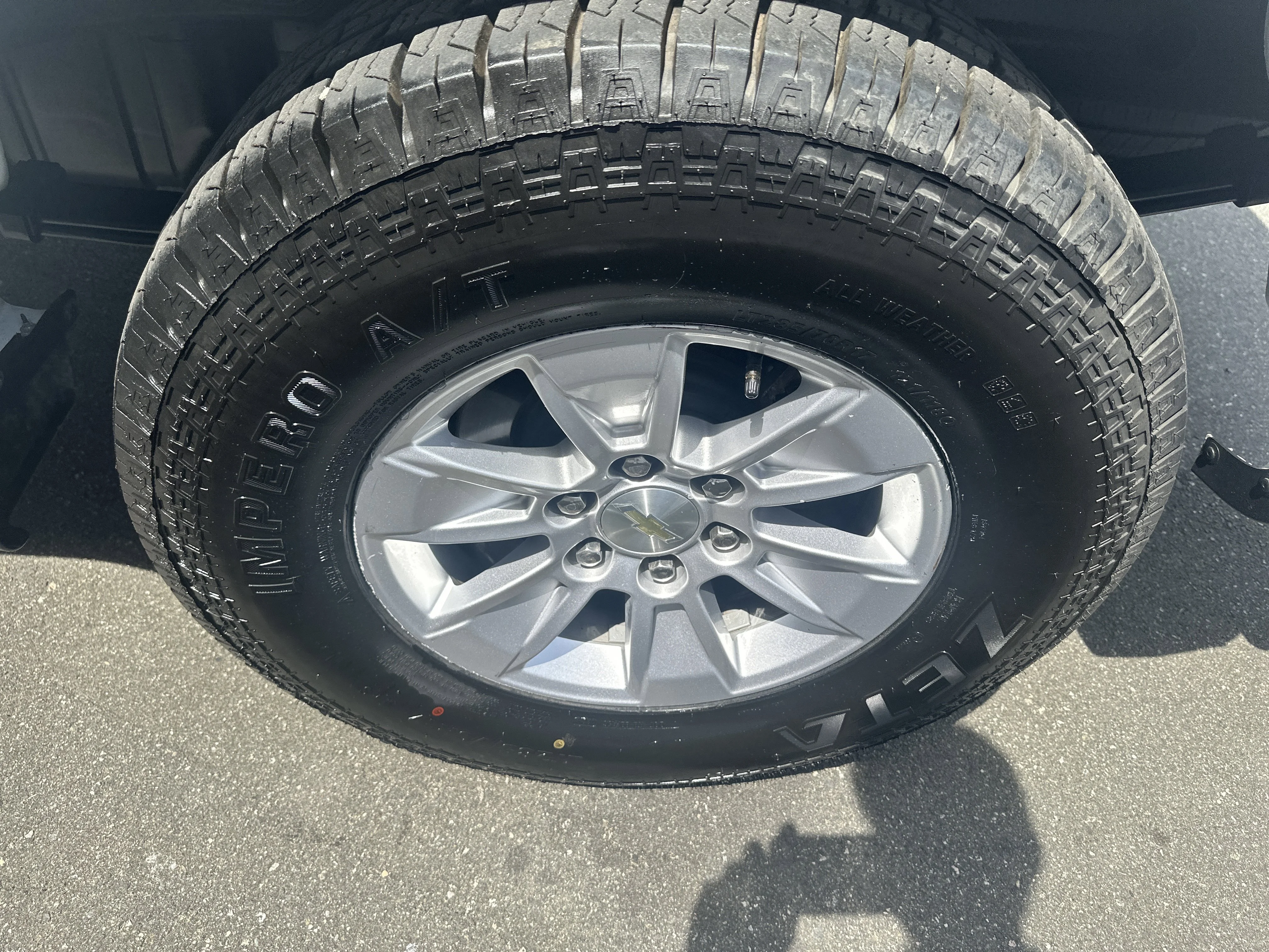 Used 2019 Summit White Chevrolet LT image 35