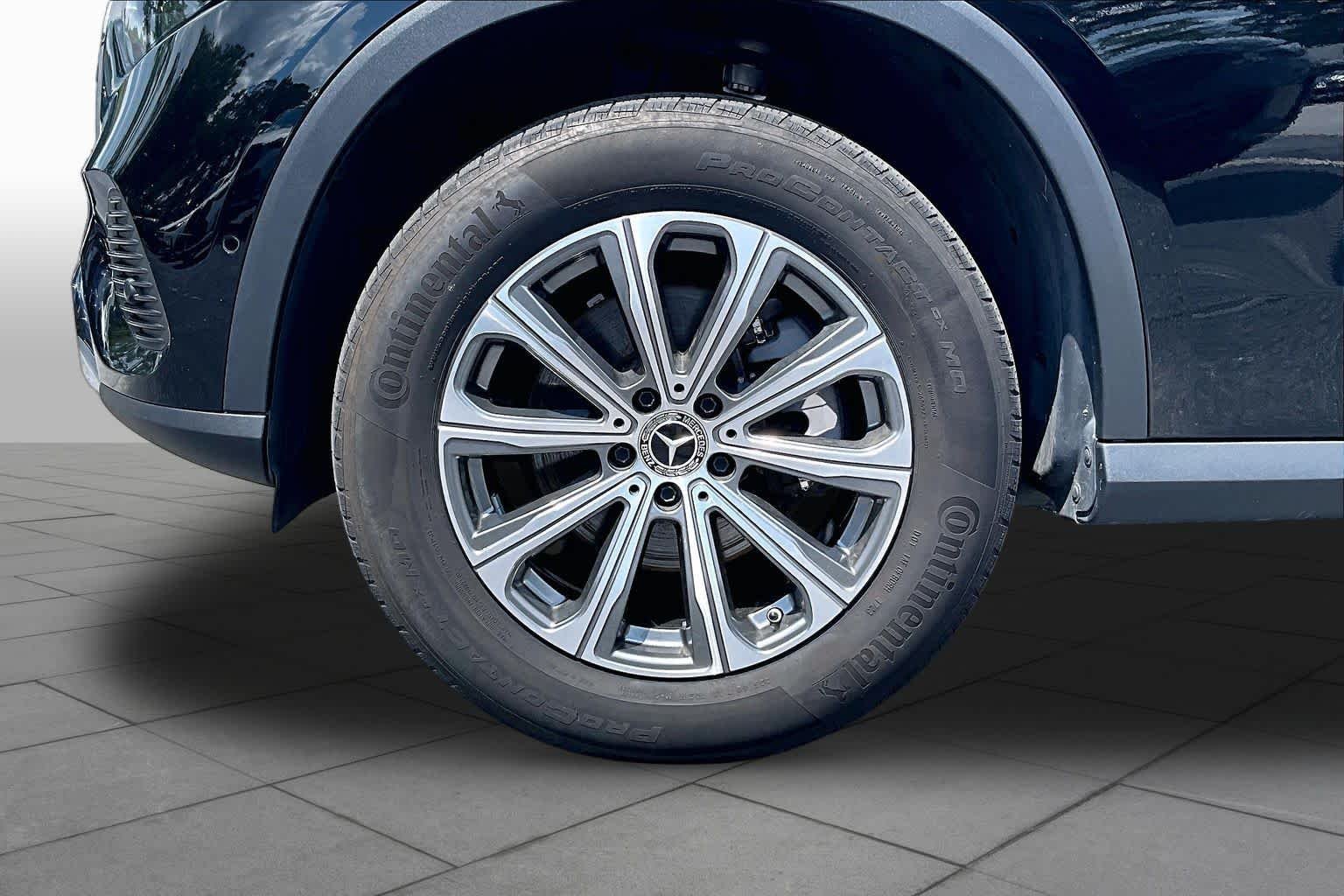2024 Mercedes-Benz GLC 9