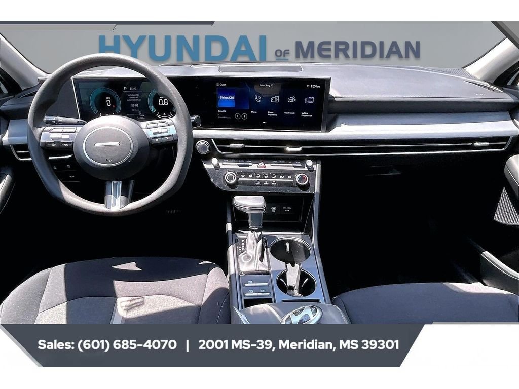 2025 Hyundai Sonata SE - Photo 13