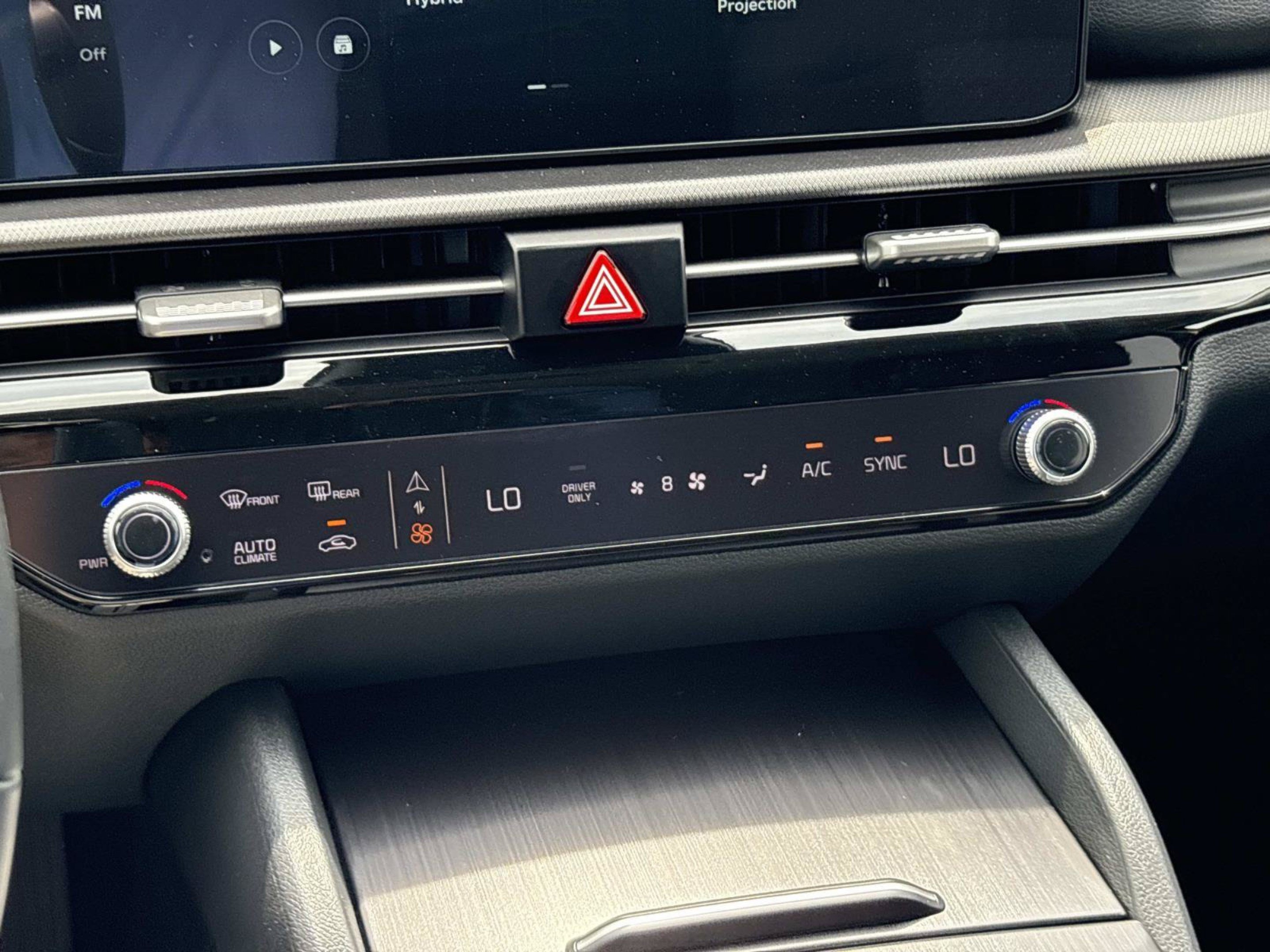 New 2027 Gravity Gray Kia LX image 29