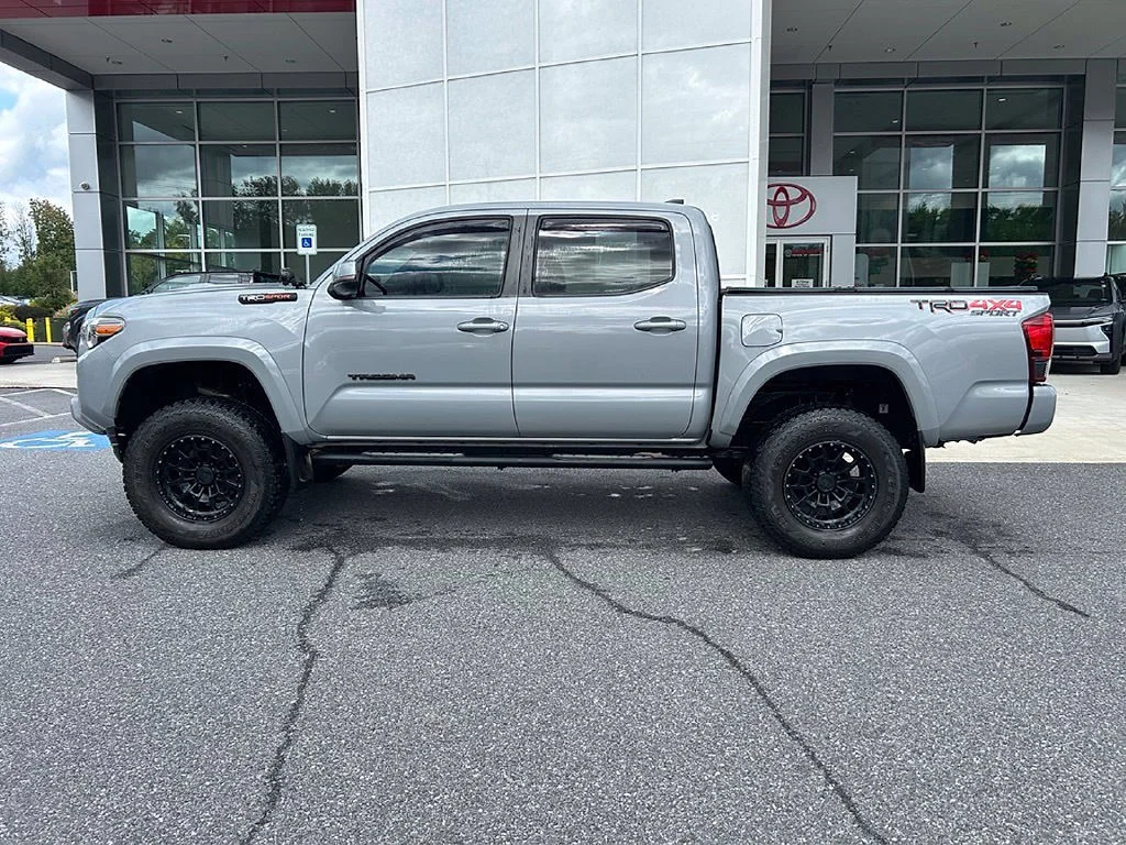 Used 2018  Toyota TRD Sport image 8