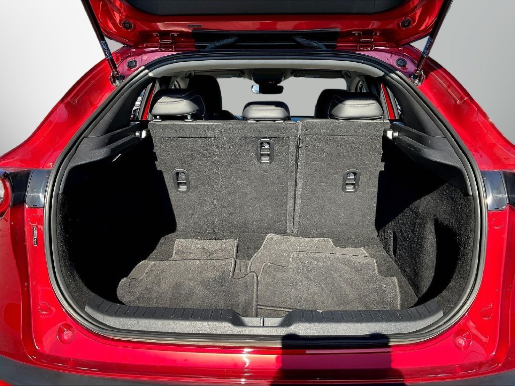 Used 2020 Red Mazda Preferred image 6