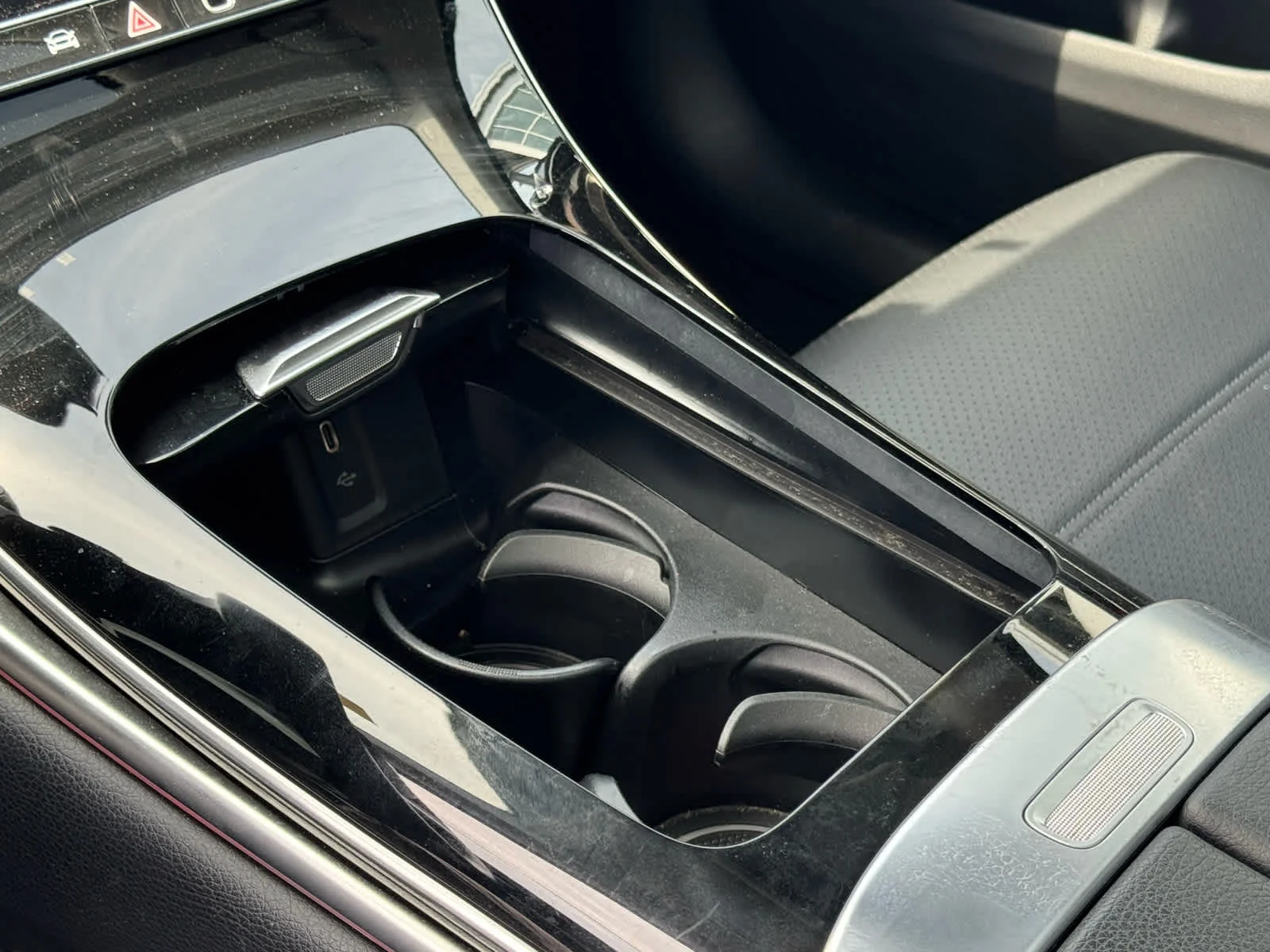 Used 2023 Black Mercedes-Benz GLC 300 image 22
