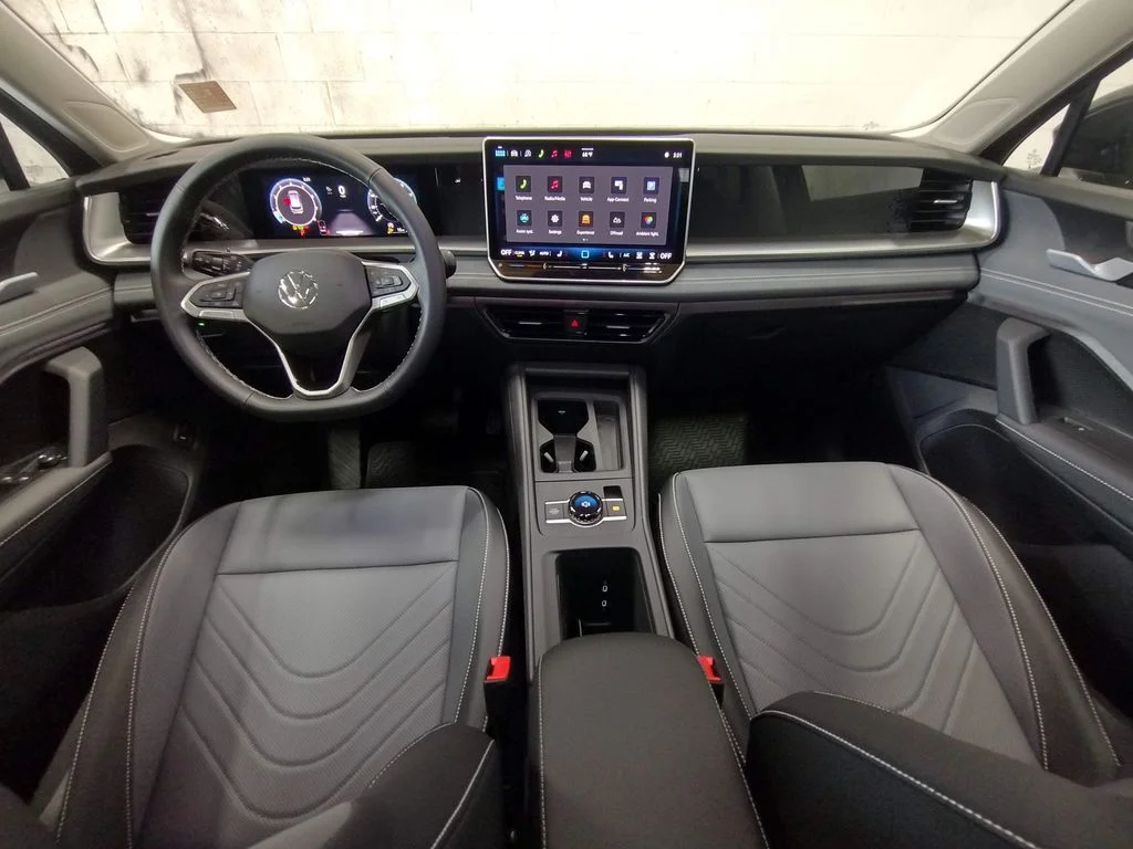 New 2026 Black Volkswagen SE image 37
