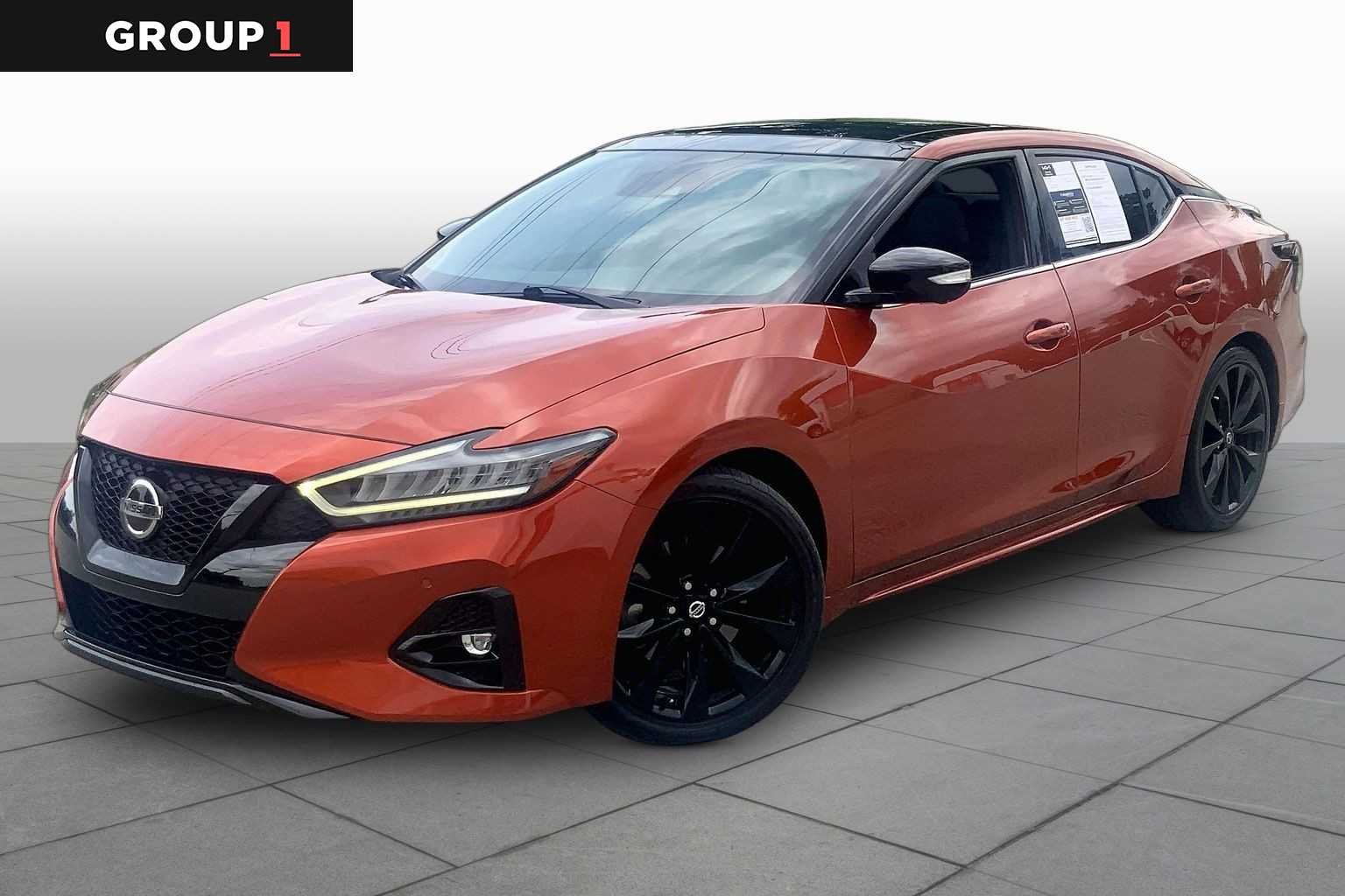 2022 Nissan Maxima SR's photo
