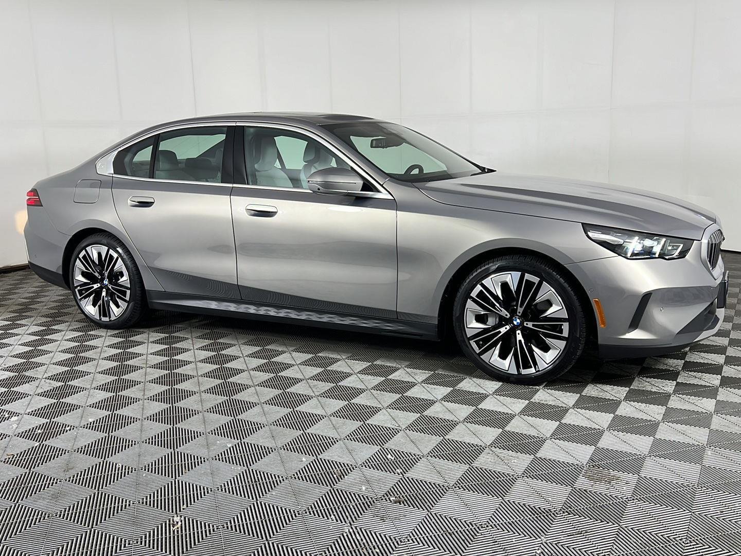 Certified Used 2024 Oxide Grey Metallic BMW 540i xDrive image 3