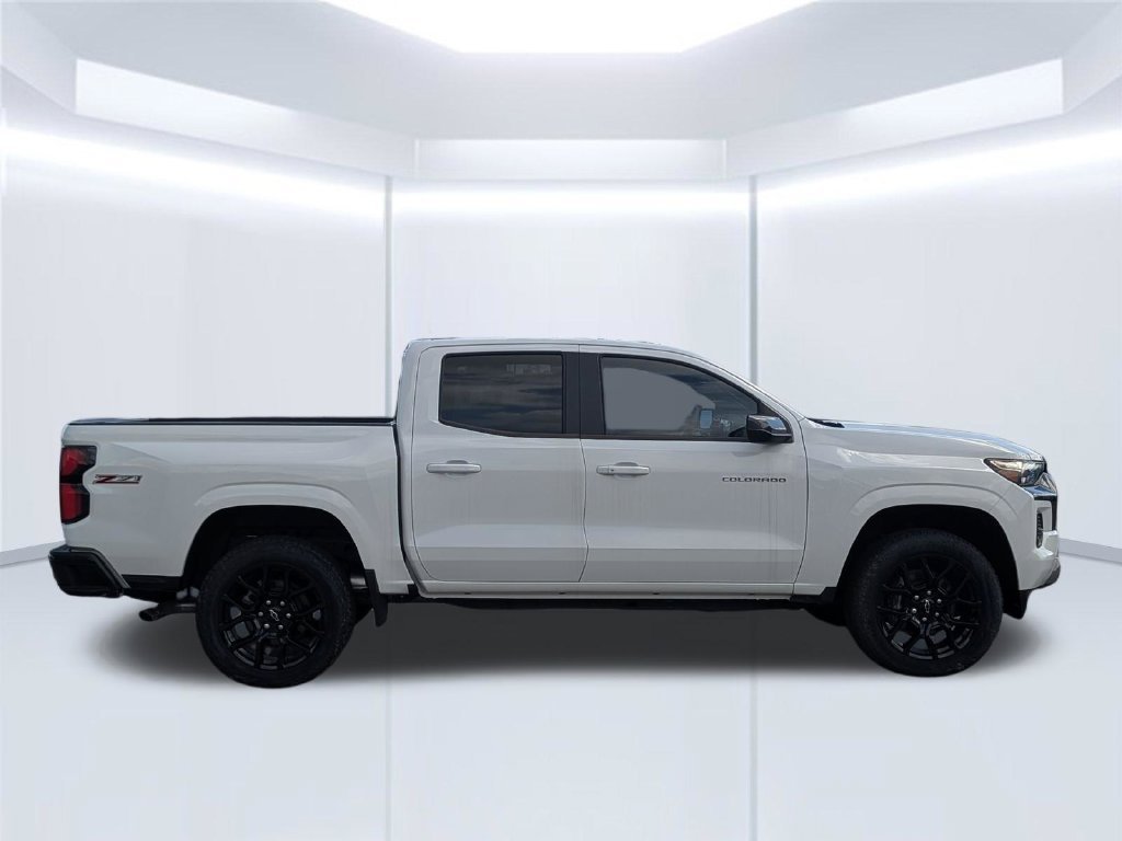 2025 Chevrolet Colorado Z71 - Photo 7