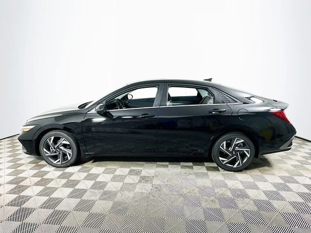 New 2026 Hyundai ELANTRA Limited