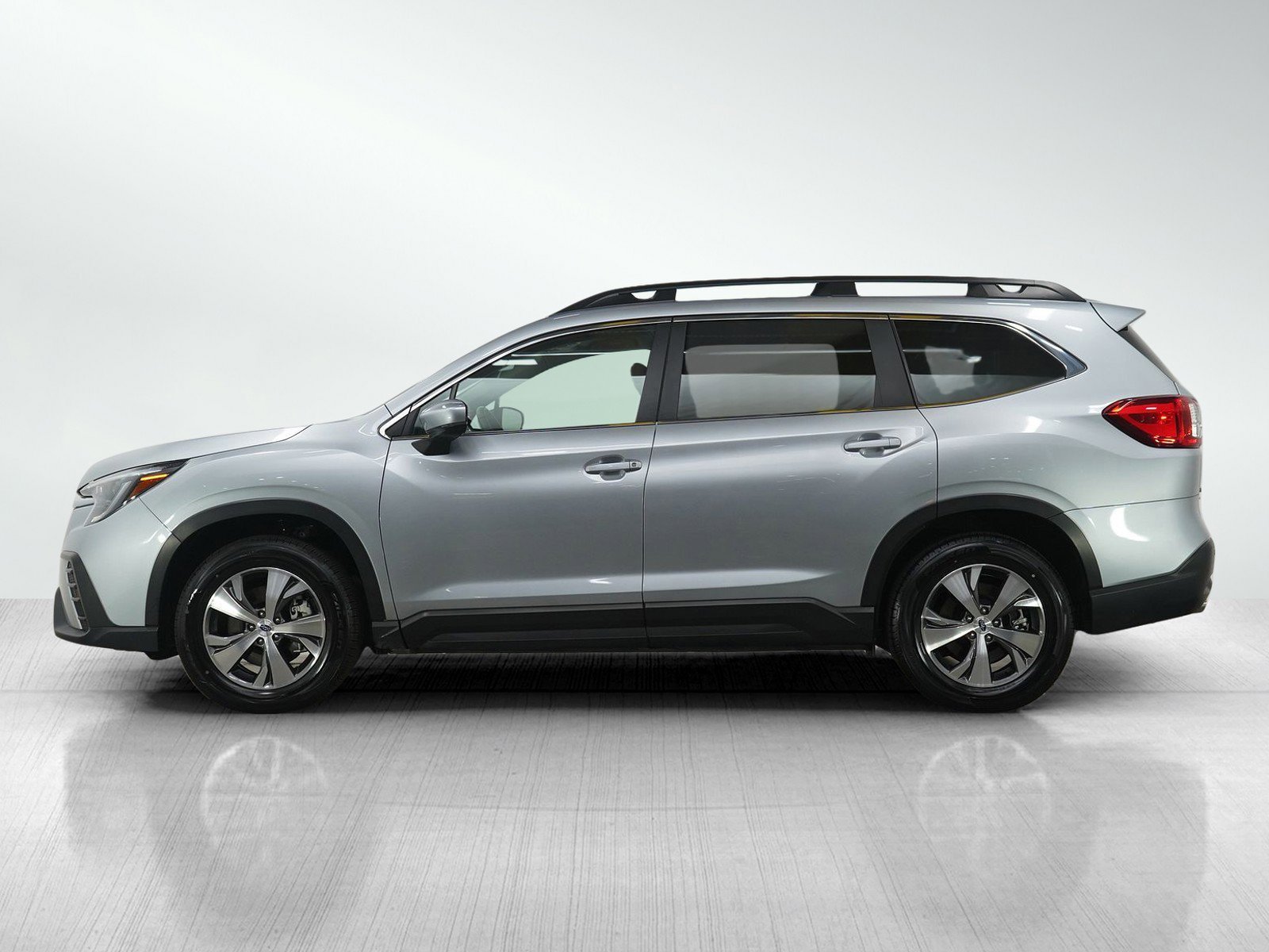 Used 2025 Subaru Ascent Premium with VIN 4S4WMADD0S3417147 for sale in Burnsville, Minnesota