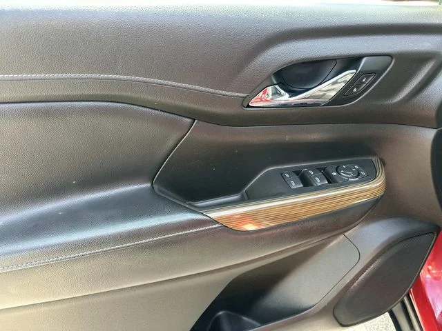 Used 2019 Red GMC SLE-1 image 14