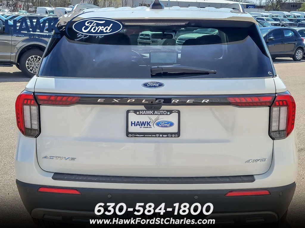 New 2026 Star White Metallic Tri-Coat Ford Active image 4