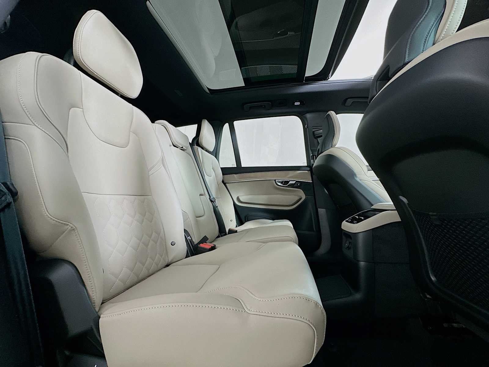 New 2026 Vapour Grey Volvo Plus image 26