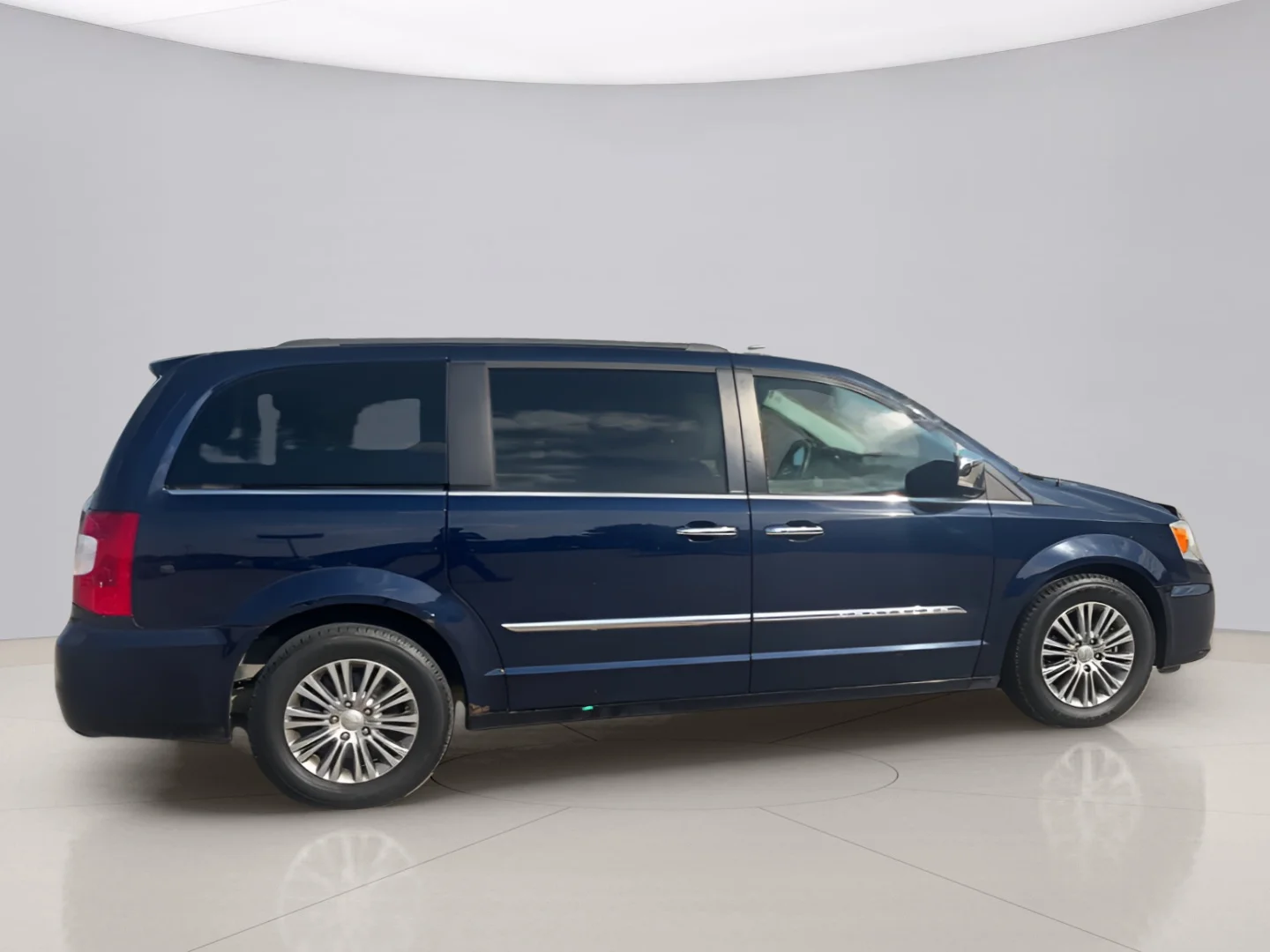 Used 2013 Blue Chrysler TOURING-L image 6