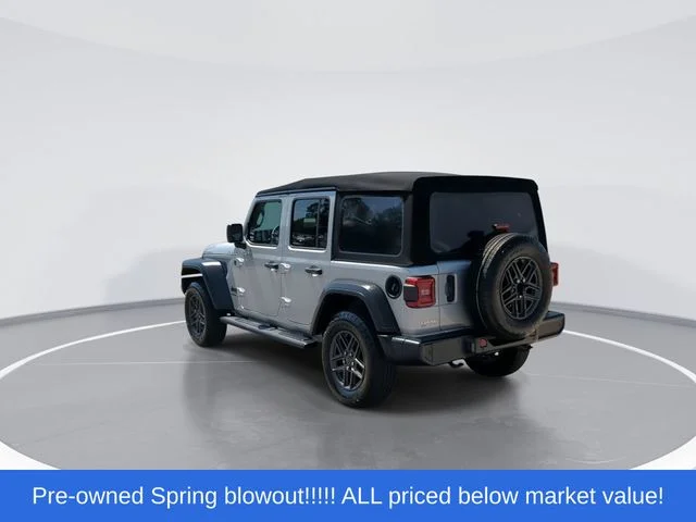 Used 2024 Silver Jeep Sport S image 6